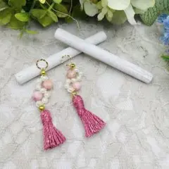 ピンク　赤　刺繍リボン　チロリアンテープ　ボタン　ピアス　イヤリング　金箔 ピンク 赤 刺繍リボン チロリアンテープ ボタン ピアス イヤリング