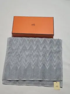 Item thumbnail for item 810127ca-dc18-46ae-bda3-cb7e31a4369e