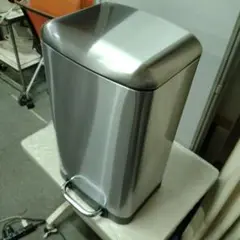 H ペダル式ゴミ箱　ゴミ箱　キッチン　厨房　台所　トイレ　静音　20L YK
