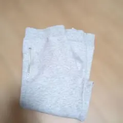 ユニクロ　グレー スウェットパンツ 110