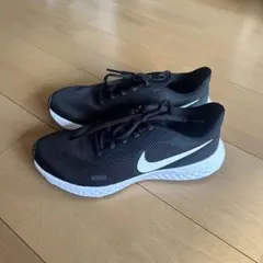 ナイキスニーカー24.5cm 黒 レボリューション