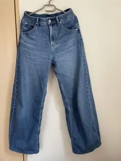 ユニクロ バギーカーブジーンズ