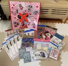 ディズニーグッズ詰め合わせ【総額10,000円以上】