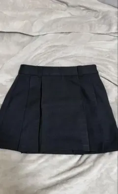 【GU サイドプリーツスコートBLACK Mサイズ