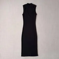 極美品 GUESS CAROLLE SWEATER Dress ブラックのサムネイル