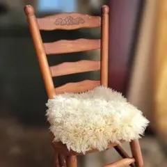 AUSKIN社　高級羊毛ラグ　座布団　《カーリーロングウール》チェアクッション