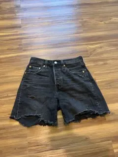 Levi's 501 ブラックデニムショートパンツ