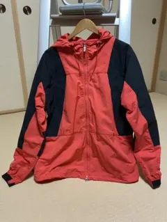 ノースフェイスパープルレーベル　マウンテンパーカー