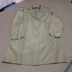 濃茶ベージュ光沢ある トレンチコート ナイロン製