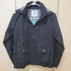 ikka ブラックジャケット フード付き