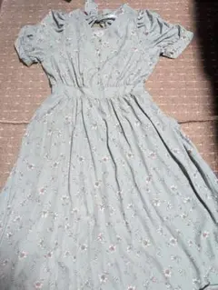 3L サイズ Honeys 花柄半袖ワンピース