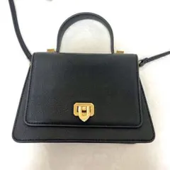 CHARLES&KEITH メタリックプッシュロック トップハンドルバッグ 黒
