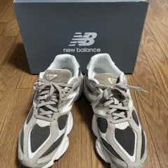 New Balance 9060シリーズ ベージュ/グレー