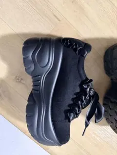 厚底 フリルスニーカー L 美脚　軽量 走れますcsT&P 3000→