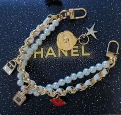 CHANEL 20:26母の日限定❣️ノベルティカメリアチャーム - メルカリ
