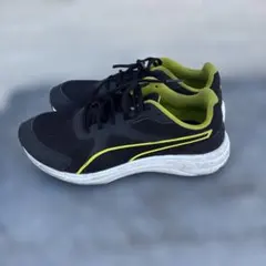 PUMA スニーカー ブラック×ライムグリーン