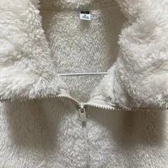 ユニクロＸＬクリーム色フリースジップアップジャケット　ボア