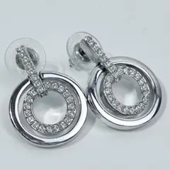 極美品 SWAROVSKI クリスタル ピアス ダブルリング シルバーカラーのサムネイル