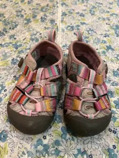 KEEN ベビーサンダル ピンク マルチカラー　13.5cm