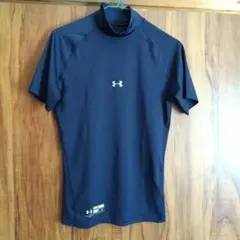 アンダーアーマーの半袖シャツ、LG表記、ネイビー色