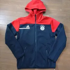 極美品 バイエルンミュンヘン adidas フード付きジャケット