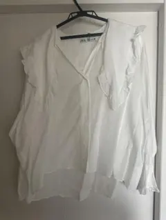 ZARA フリル付きホワイトシャツ Mサイズ