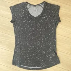 Nike DRI-FIT Tシャツ