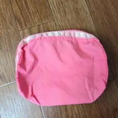 LeSportsac ピンクポーチ