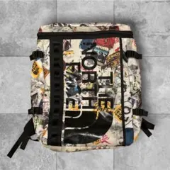 日本未発売✨ノースフェイス リュック 刺繍 カラーブラック ナイロン