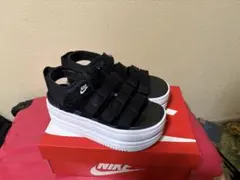 NIKE ブラック スポーツサンダル