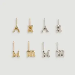 MIU MIU エナメルメタル ロゴチャームピアス3個セット - メルカリ