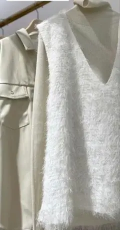 新品タグ付き☆DISCOATフリンジ深Vベスト