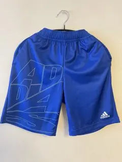 新品　adidas ブルー ショートパンツ 150サイズ