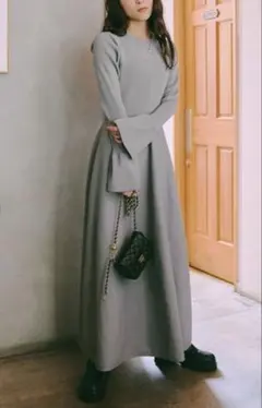 titivateグレー ニットマキシワンピース フレアスリーブ