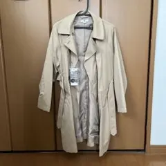 UNIQLO トレンチコート　ベージュ　140