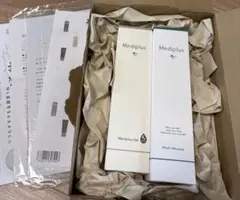 メディプラスゲル（美容液）とウォッシュムース（洗顔料）のサムネイル