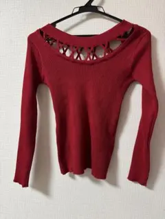 赤いニットセーター M