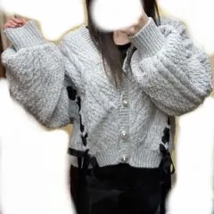 axes femme POETIQUE Mサイズクロップドカーディガンリボン付き