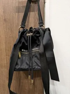 Item thumbnail for item 0ce3a228-590d-4a8c-876d-0be30bdd2f98