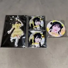 iLiFE! MEGALiFE! くじ 福丸うさ アクキー 缶バッジ - メルカリ