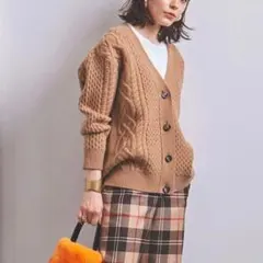 ユナイテッドアローズ ベージュ ケーブル編み ニットカーディガン