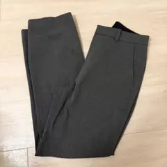 UNIQLO グレー スラックス Sサイズ