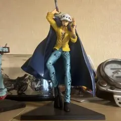 トラファルガー・D・ウォーター・ロー フィギュア