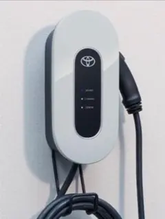 トヨタ純正　6kw 充電器のサムネイル