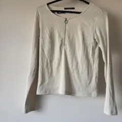 ⭐︎ingni アイボリー リブ編み 長袖トップス フロントジッパー