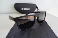 SHIMANO　偏光サングラス ケース付き　スポーツ、フィッシングのサムネイル
