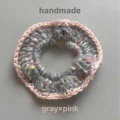 ハンドメイド　シュシュ　毛糸　グレー　ピンク　カラフル　かぎ編み　ヘアアクセ