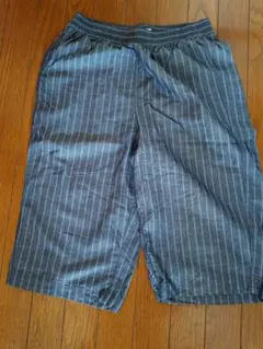 ストライプデザインショートパンツ ダークブルー　ユニクロ