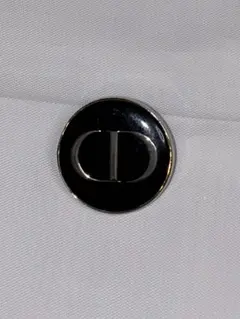 DIORピンバッジ（非売品）