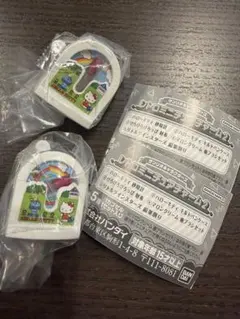 サンリオ　レトロミニチュアチャーム 2点　まとめ売り　ハローキティ